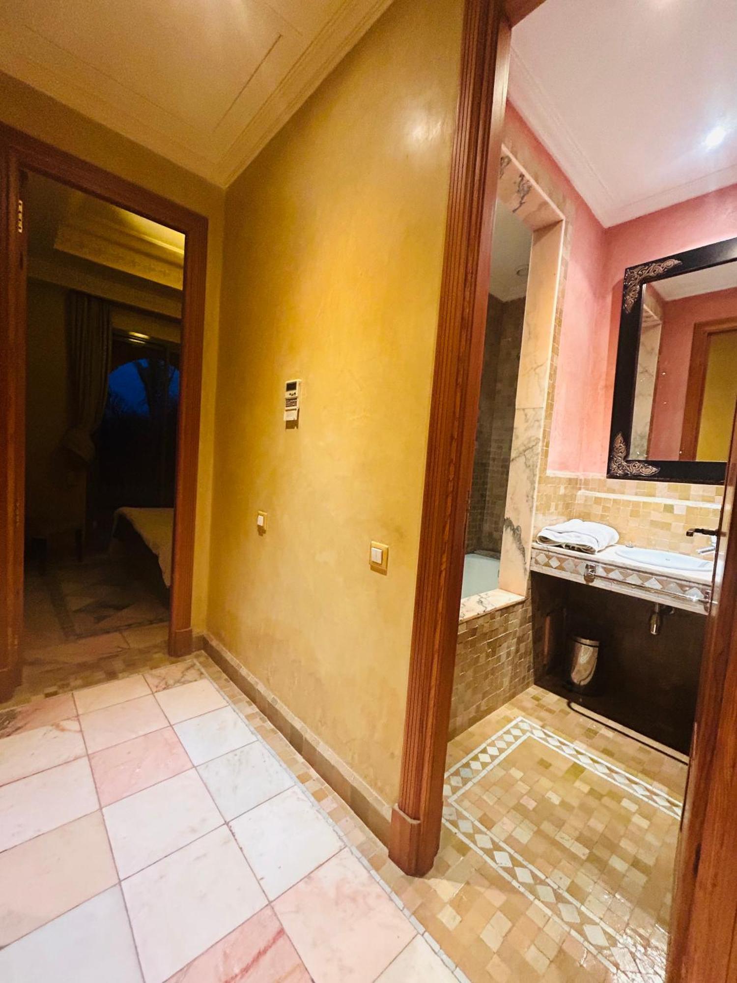 Appartement Spacieux Avec Piscine A La Palmeraie Marrakesch Exterior foto